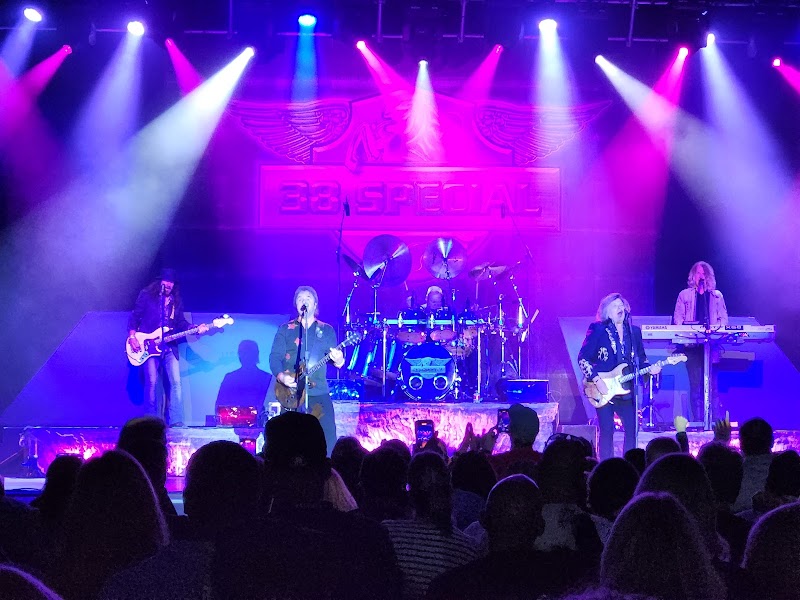 Bally’s Twin River Lincoln Casino Resort photo 7
