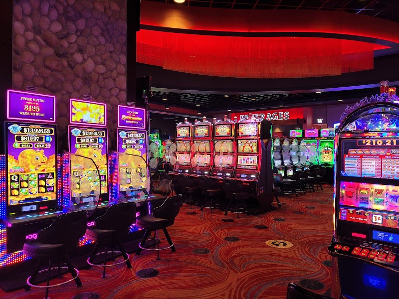 Cherokee Casino & Hotel Roland photo 5