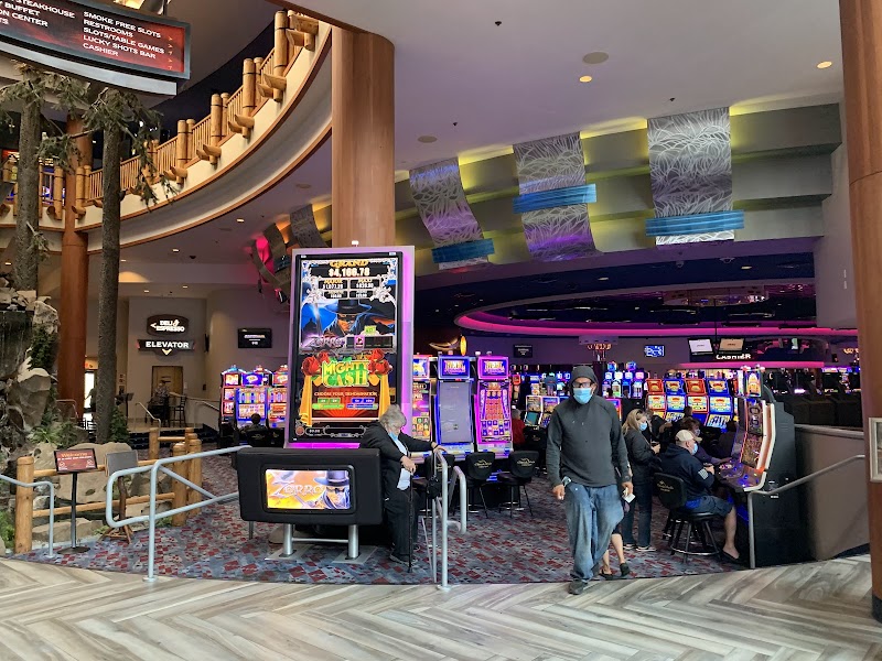 Chinook Winds Casino Resort photo 6
