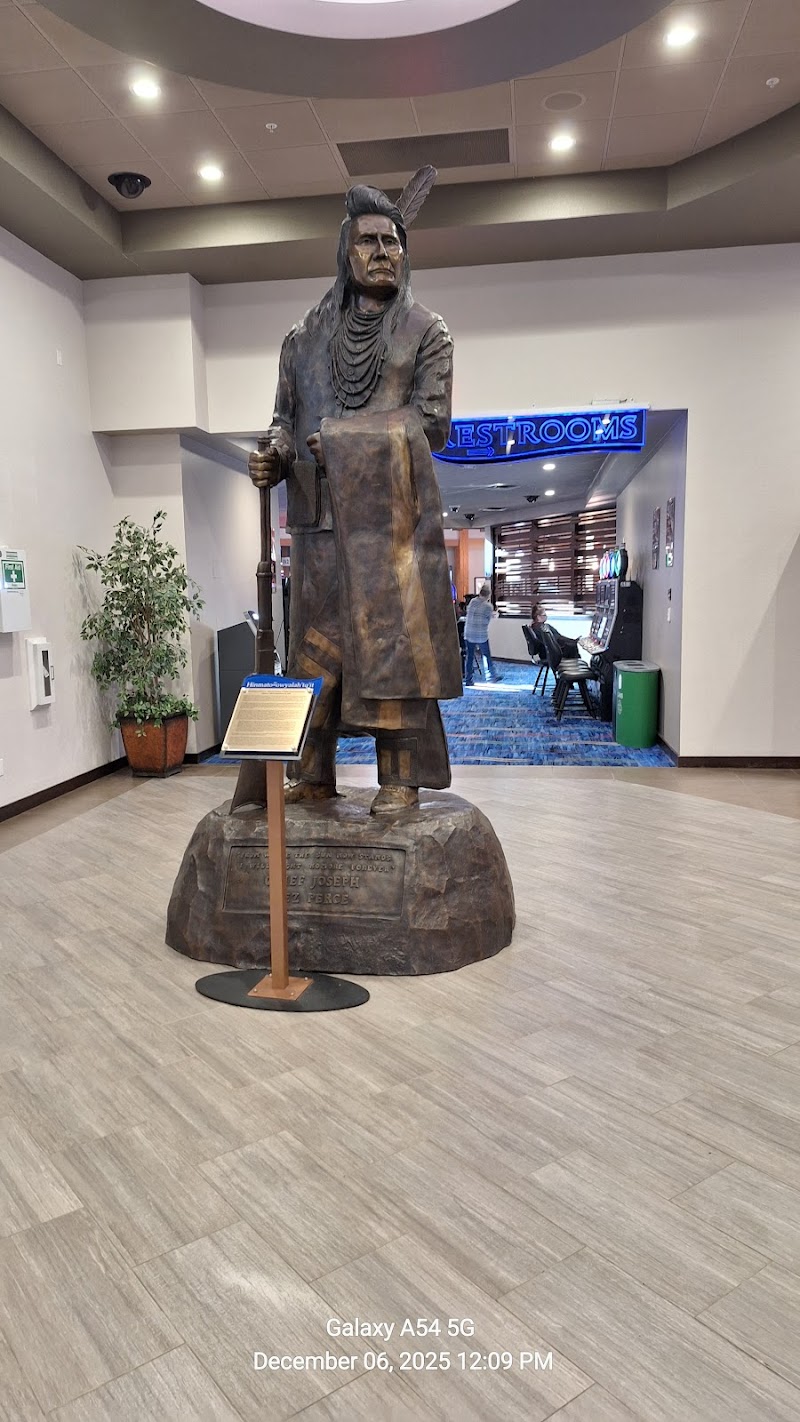 Clearwater River Casino & Lodge