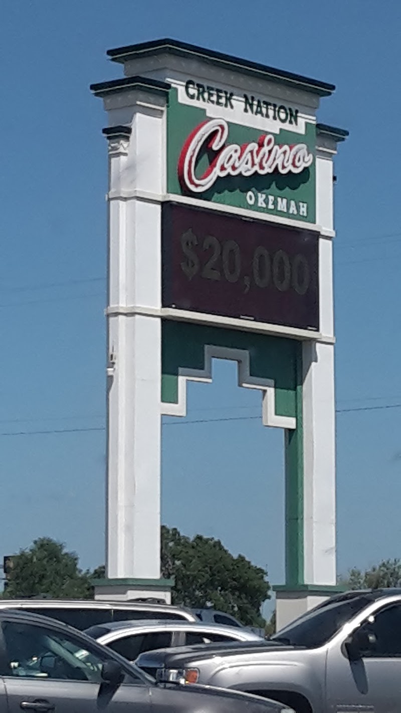 Creek Lounge