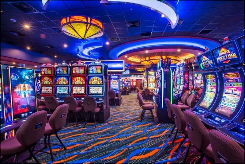 Duck Creek Lounge