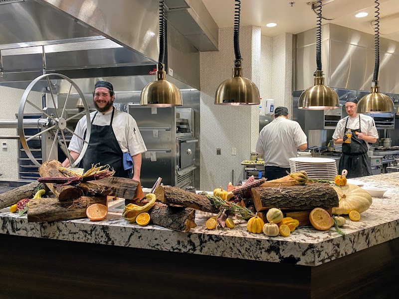 Council Oak Steaks & Seafood