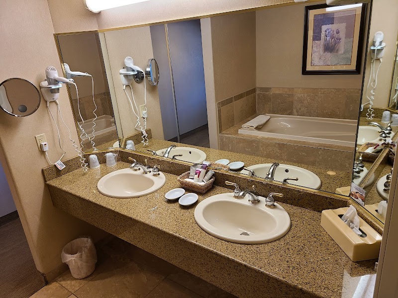 Harrah’s Laughlin Beach Resort & Casino photo 4