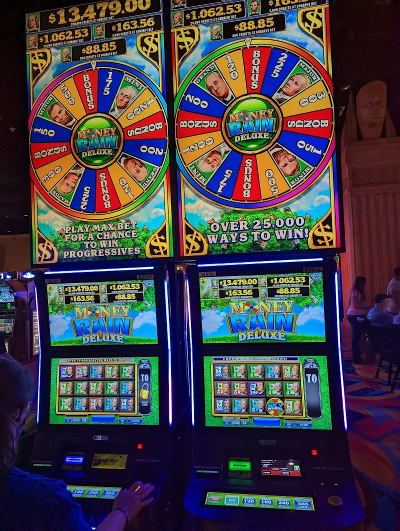 Hollywood Casino at Penn National Race Course photo 5