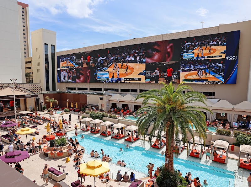 SAHARA Las Vegas photo 3