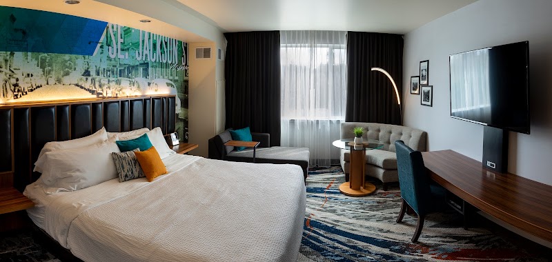 Seven Feathers Casino Resort